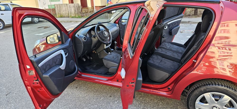 Dacia sandero full 1.6 benzina PROPRIETAR