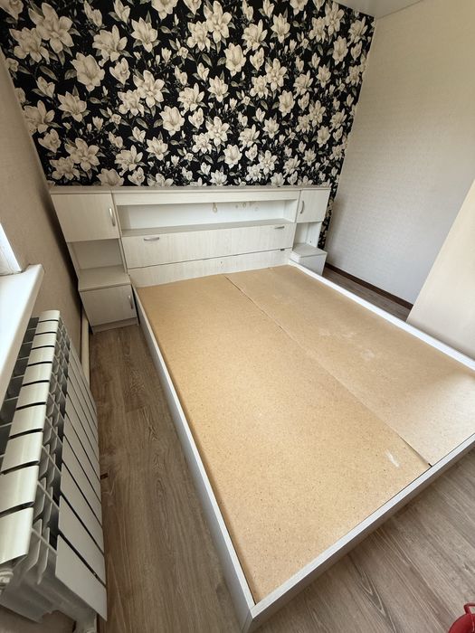 Продается двухспальная кровать