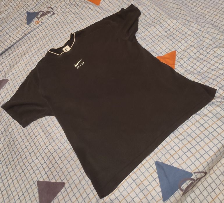 Оригинална тениска Nike Air – Черна, размер M (Oversize модел), без забележки