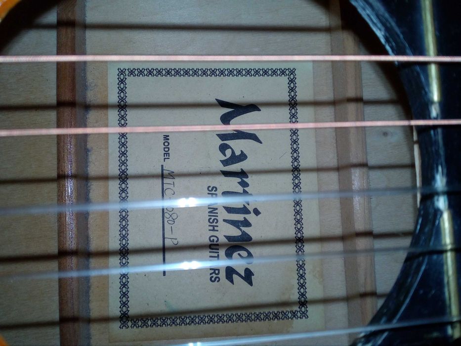 Класическа китара Martinez 4/4