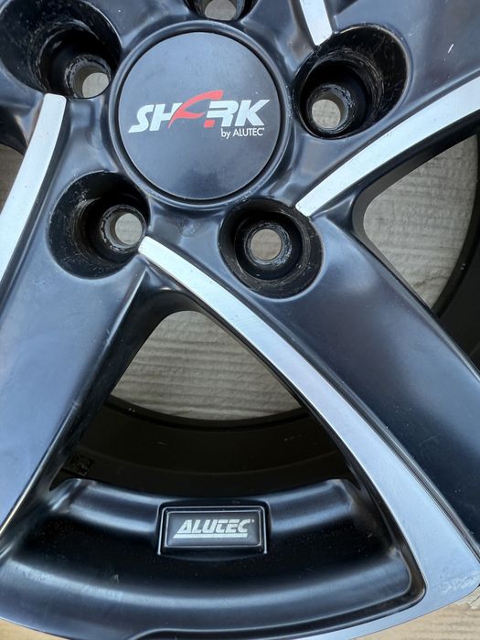 Заглавие: Черни алуминиеви джанти Alutec 16” 5x112 7J ET48 – VW Audi Skoda Seat