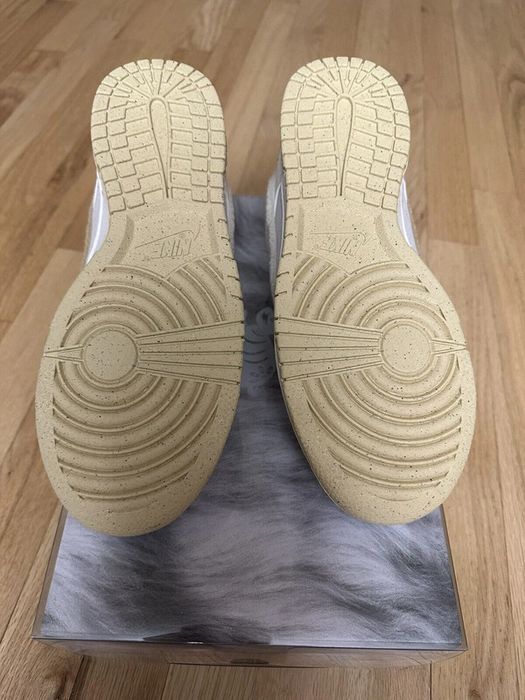 Nike Dunk Low Year of Rabbit