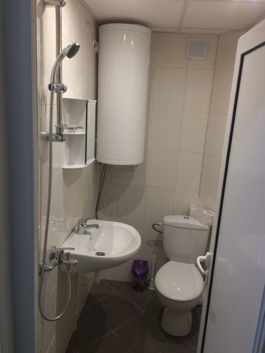 Дава се под наем Едностаен апартамент в Благоевград, Идеален център - 38 кв.м за 248.88 € - Снимка #3