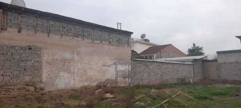Дом ул.Буюк Ипак Йули 5,4-сот фасад 14 м под строительство 1,5-линия