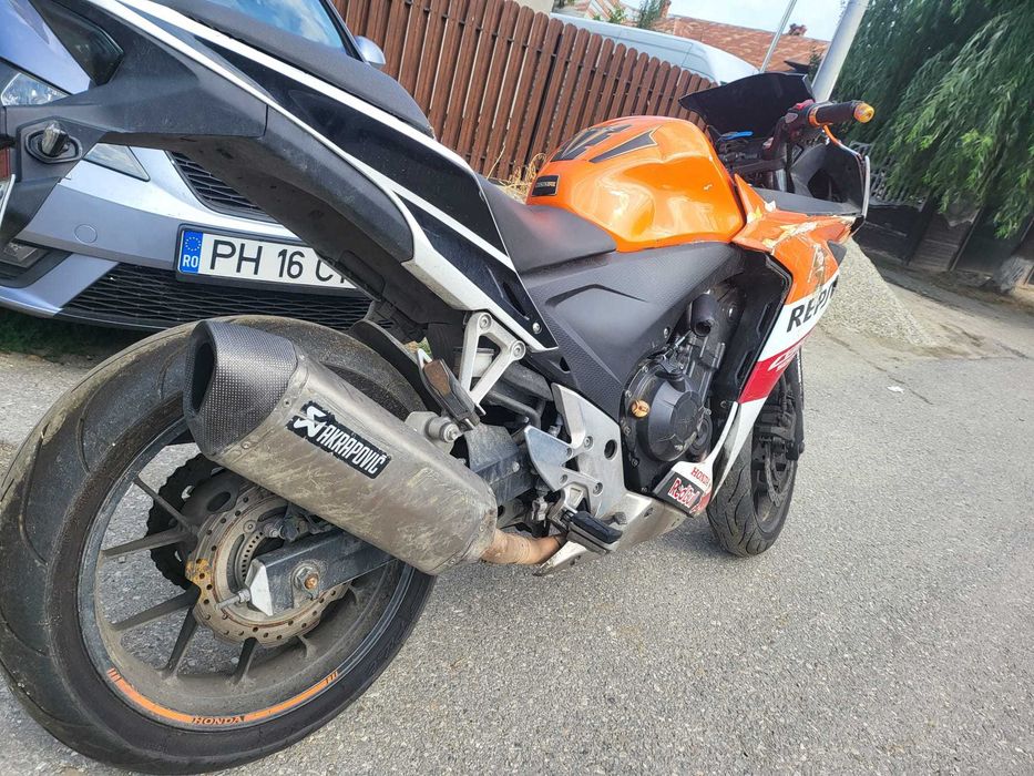 Vand honda CBR500R 2014-2016 !! Avariat!! citeste cu atentie!!