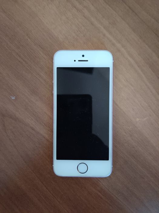 iPhone se rose gold