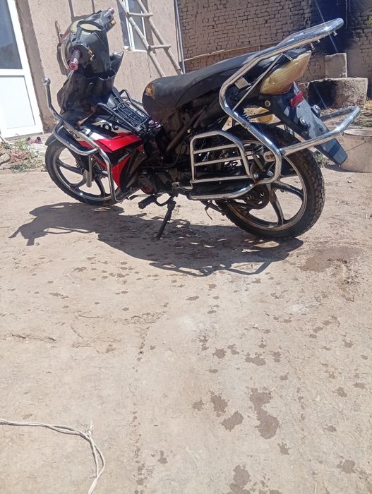 Mototsikl sotiladi