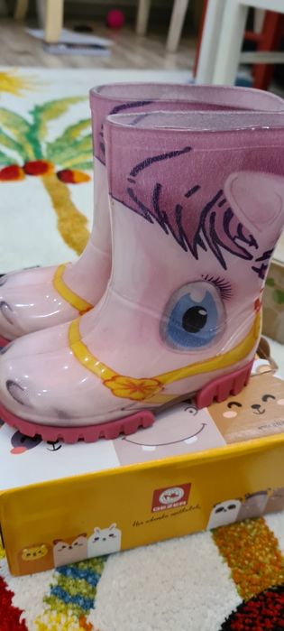 Бебешки ботушки 23,25 н