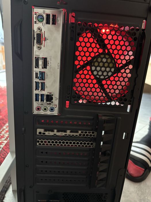 Настолен компютър G:RIGS Venom ED v2 AMD