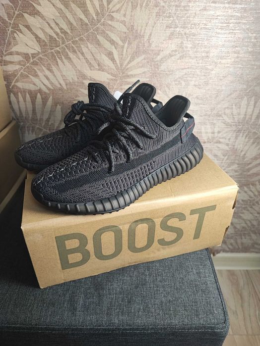 Yeezy Boost 350 Black Onyx 40