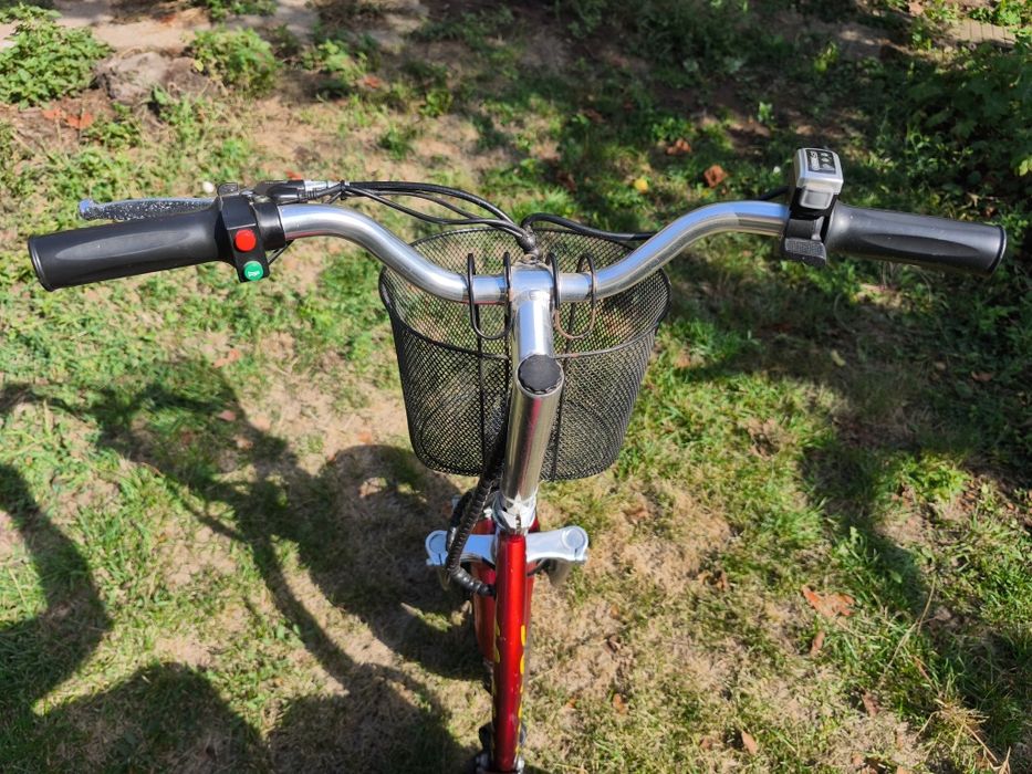 Електрическа триколка VS SPORT с кошница и фарове в перфектно състояни