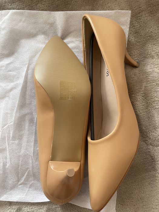 Pantofi noi marimea 38