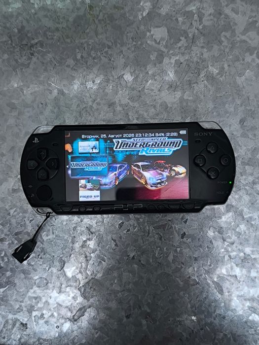 Psp2000 прошитая, в хорошем состоянии