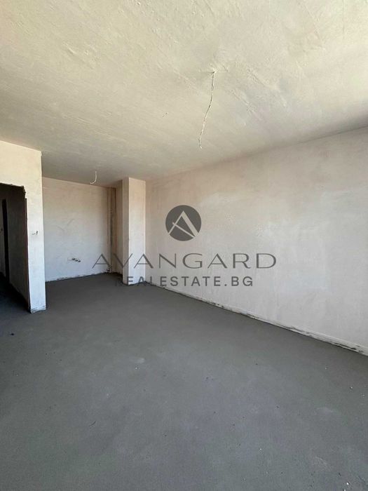 Продава се Тристаен апартамент в Пловдив, Тракия - 110 кв.м за 1146 €/кв.м - Снимка #2