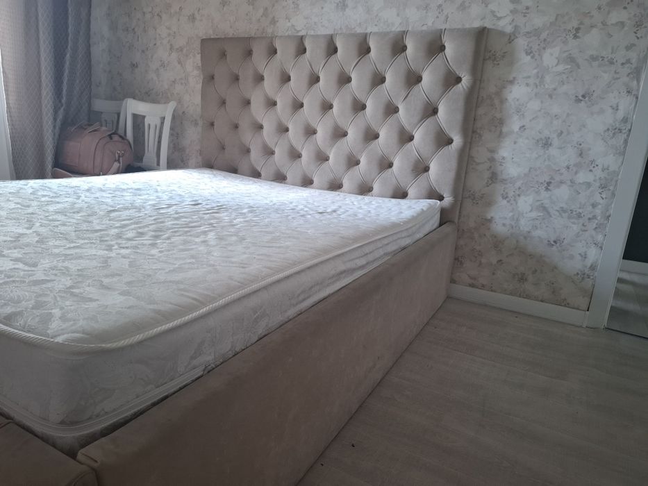 Кровать  для спальни