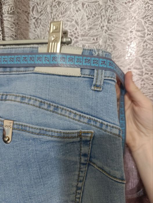 Женские джинсы ××