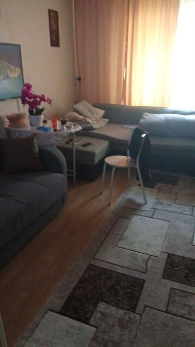 Vând garsonieră in Deva zona progresul la  parter.