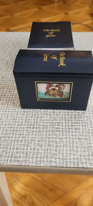 Шкатулка для ювелирных изделий