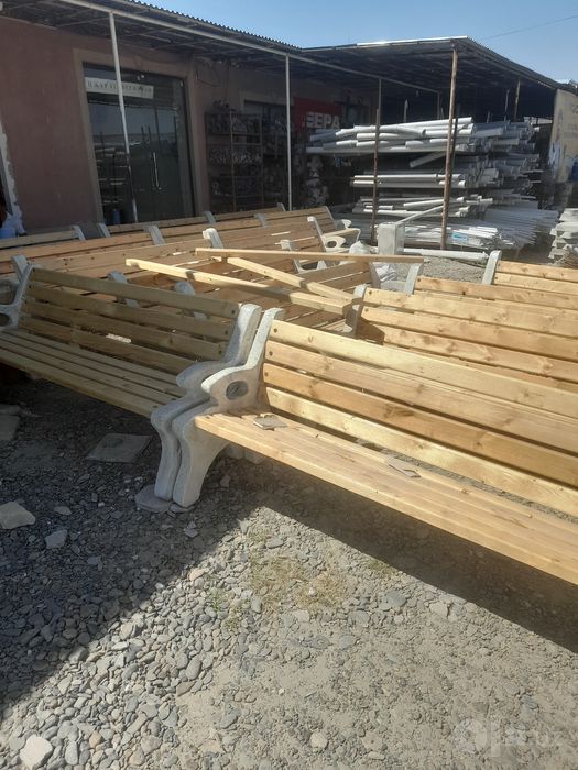 Skameyka va musir urna 400.000