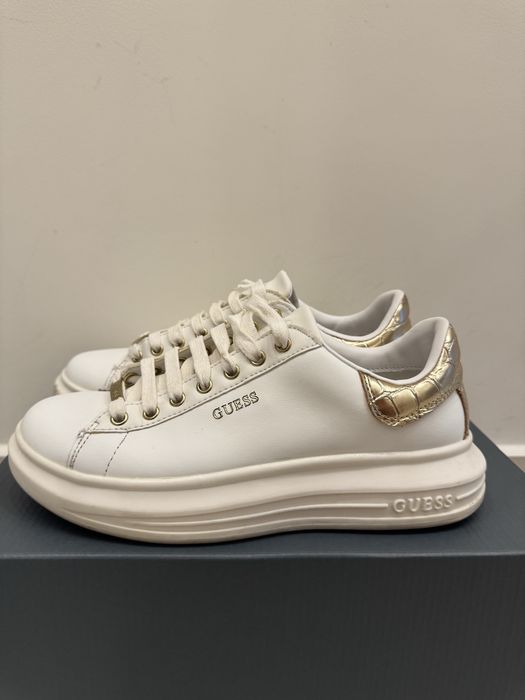 Кецове Nike, New Balance, Guess