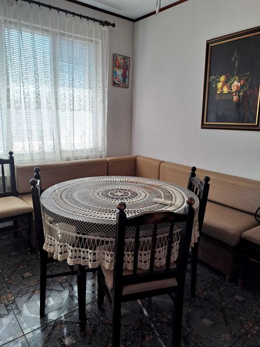 Продава се апартамент, 120 кв.м с три спални