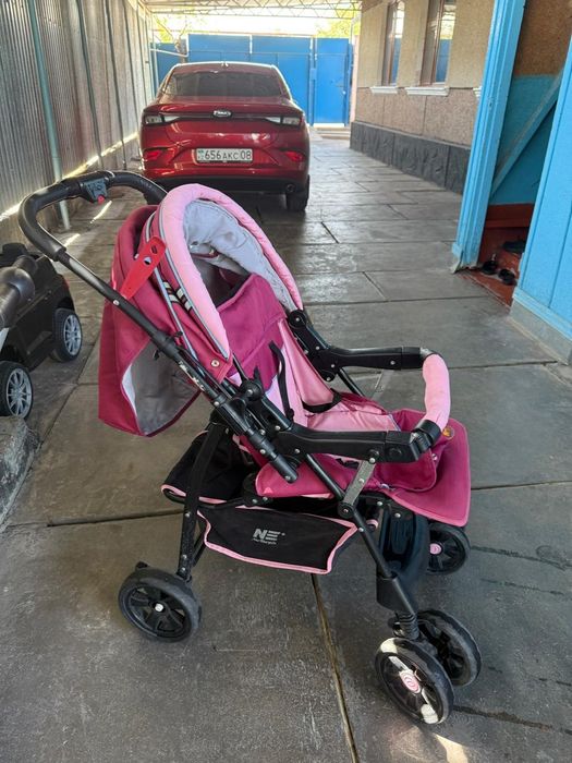 Коляска в отличном состоянии