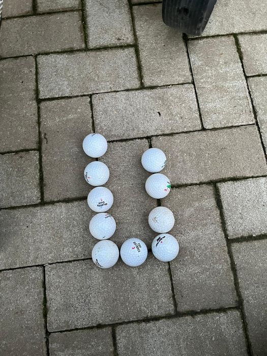 Vând crose golf de wilson cu geanta si pantofi speciali
