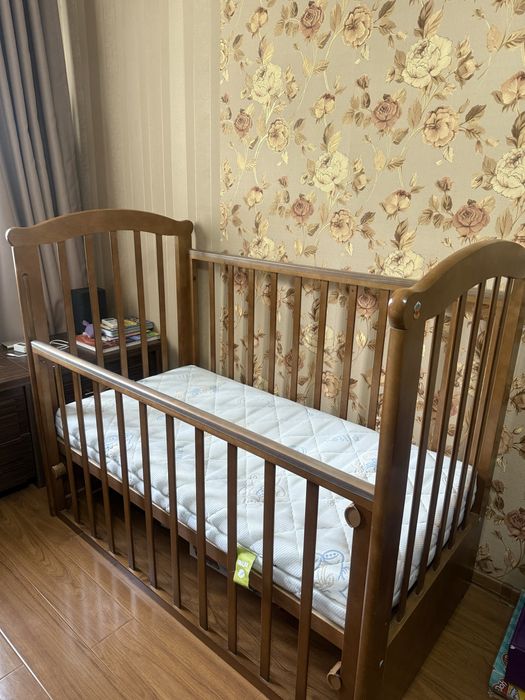 Детский манеж, деревянный