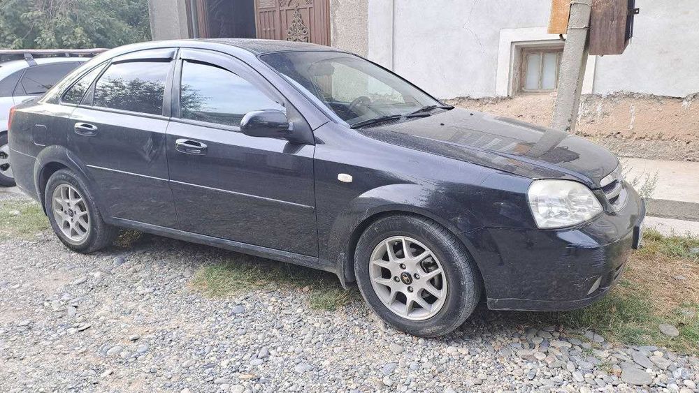 Lacetti optra sotiladi