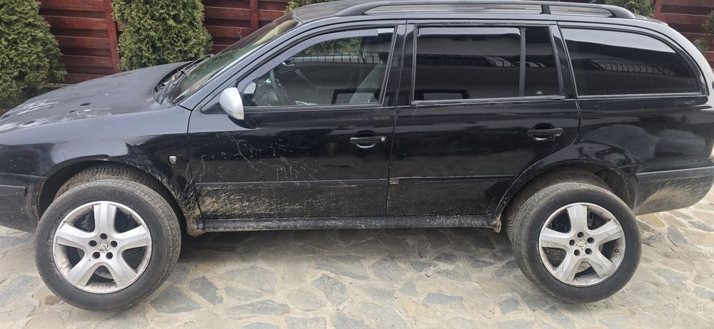 Vând Skoda Octavia Tour 4x4