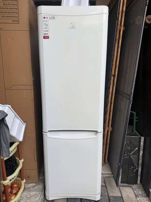 Хододильник indesit