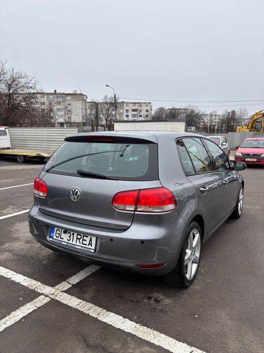 Vând golf 6 1.6 d