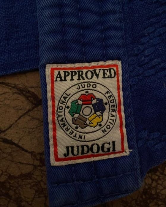 Кимано для дзюдо адидас,ессимо,мизуно ….