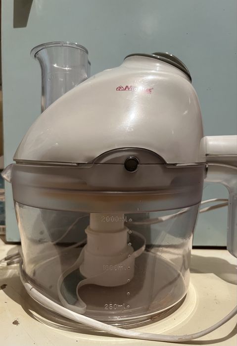 Robot multifuncțional bucătărie Magitec