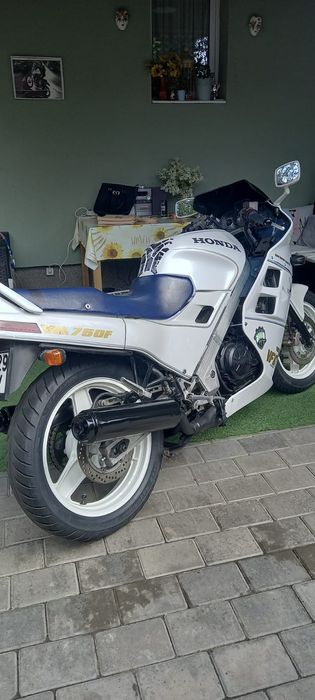 Honda vfr 750 rc 24