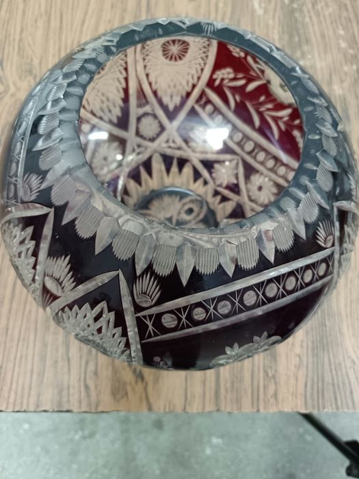 Bol sferic cristal  și carul  antic din bronz.