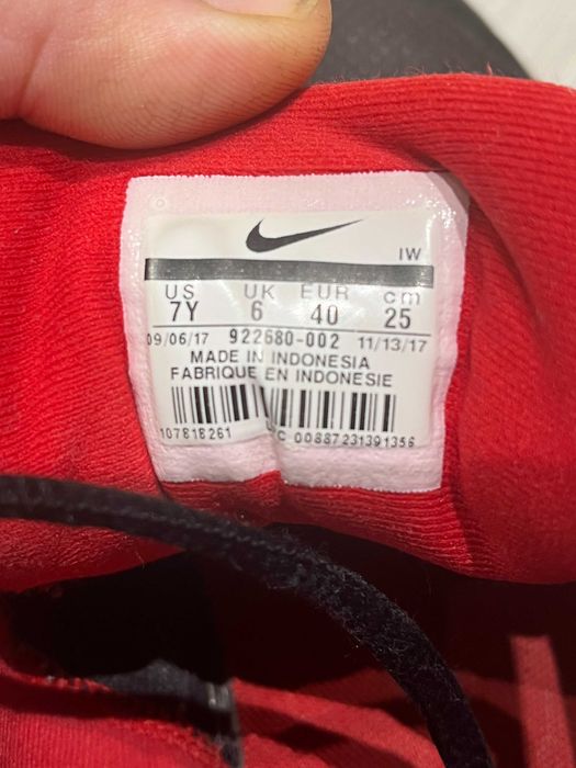 Маратонки Nike 40