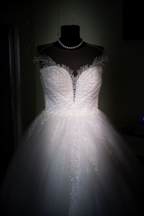Vand rochie de mireasa
