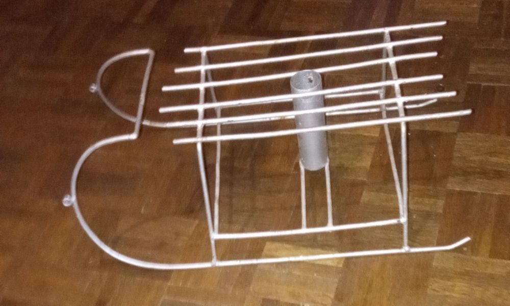 Sanie postament brad.