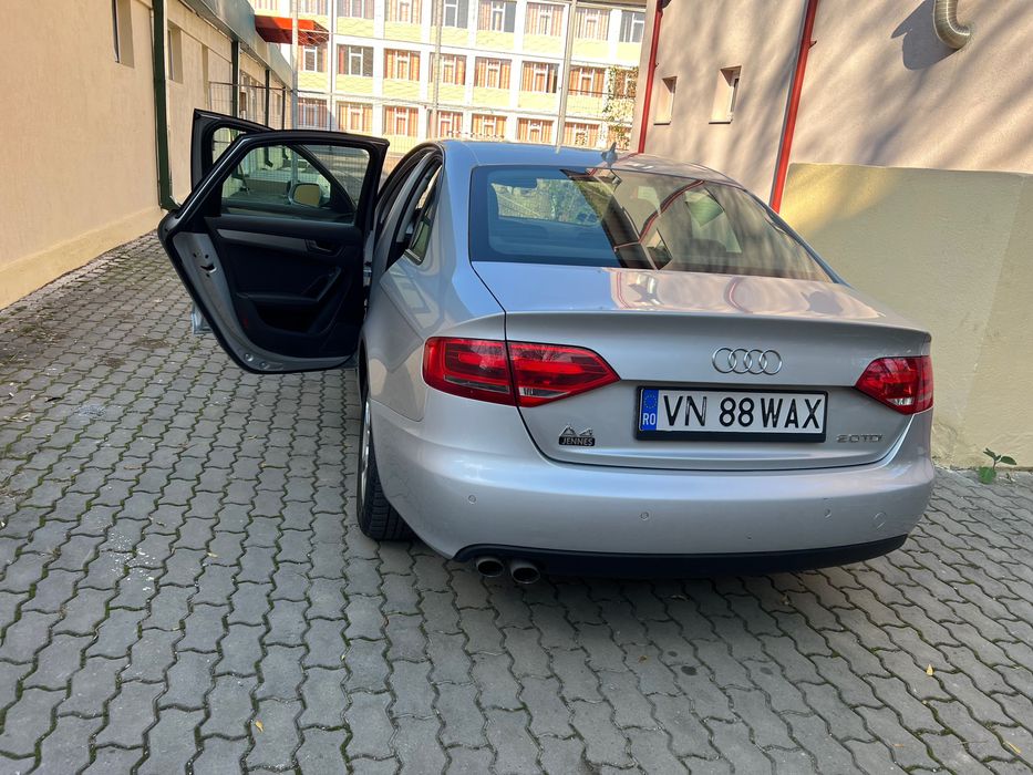 Vând Audi A4, an 2010. Unic proprietar