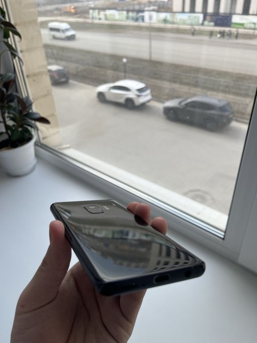 Продам samsung galaxy s9