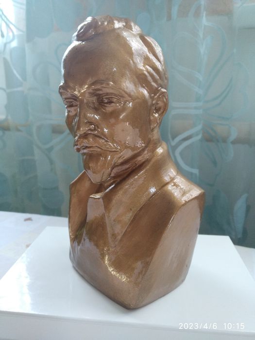 Бюст Дзержинский