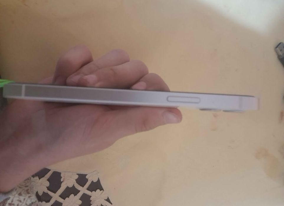 Vând iphone 12,128gb
