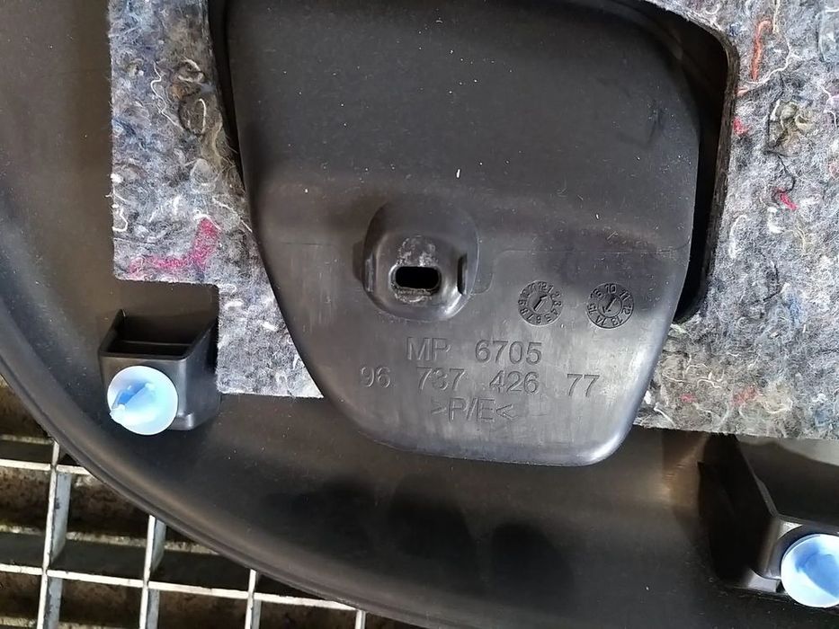 Capac masca haion peugeot 208 1 ca cc 9673742677