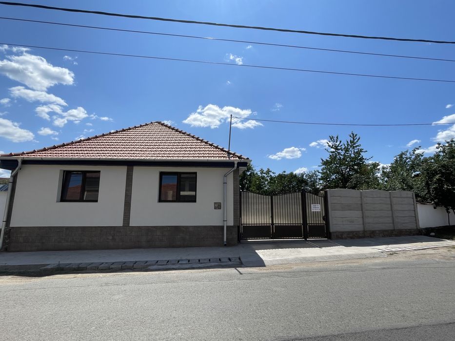 Casa de vanzare
