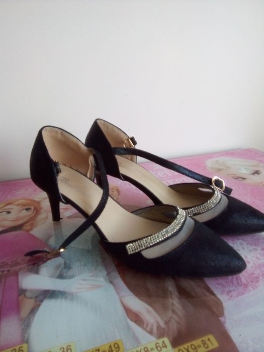 Продавам обувки от Италия