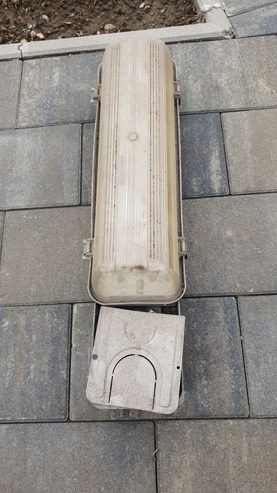 Vand lampi stradale cu neon