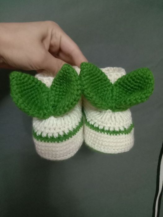 Qul mehnati bollar oyoq kiyimchalari