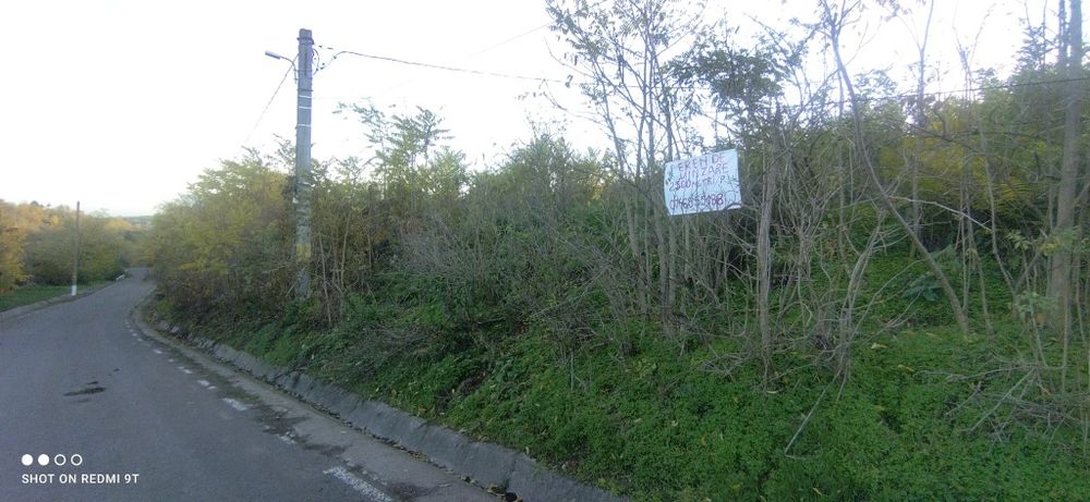 Vand teren in Perieni