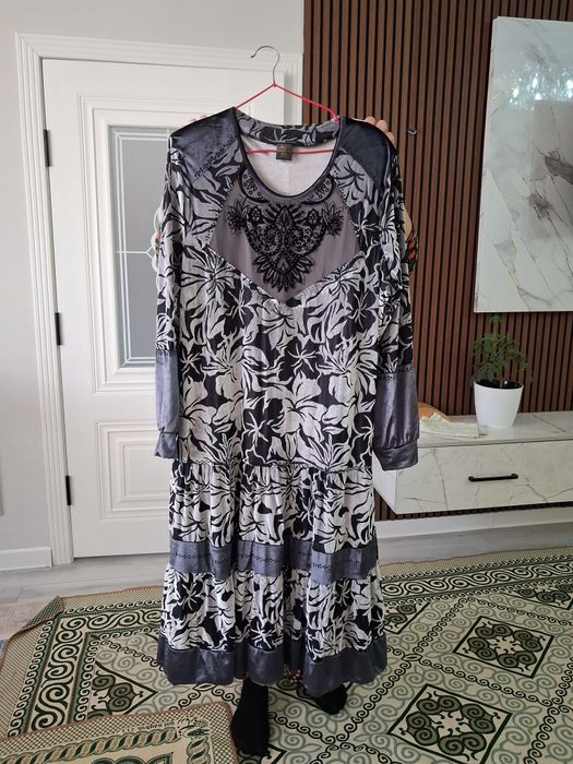 Платья новые 54, 56м размер